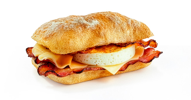 TOSTADO-BACON Y HUEVO